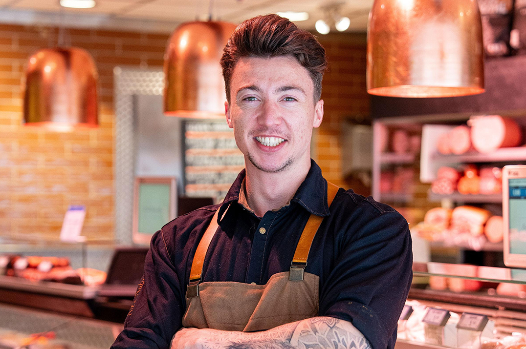 Van afwasser tot ondernemer: zo vond Sil (28) zijn vak