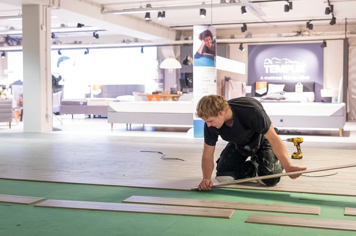 weet-jij-wat-je-wilt-worden-ontdek-skills-interieurvakman-vrouw