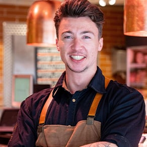 Van afwasser tot ondernemer: zo vond Sil (28) zijn vak