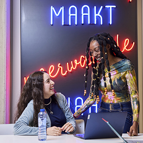 Drie routes naar een internationale carrière, welke past bij jou?