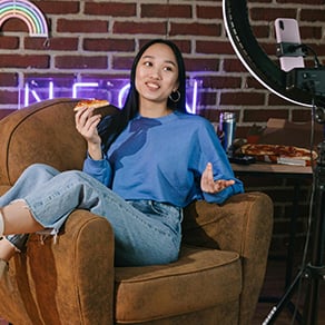 Van schoolbanken naar socials: dit studeerden jouw favoriete influencers