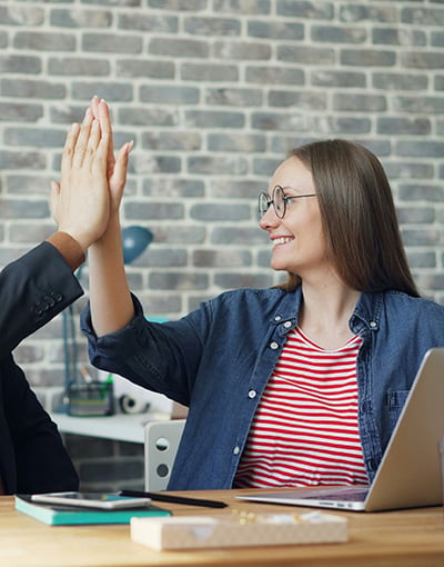 Help, mijn collega is een generatie ouder! Zo werk je als Gen Z’er samen