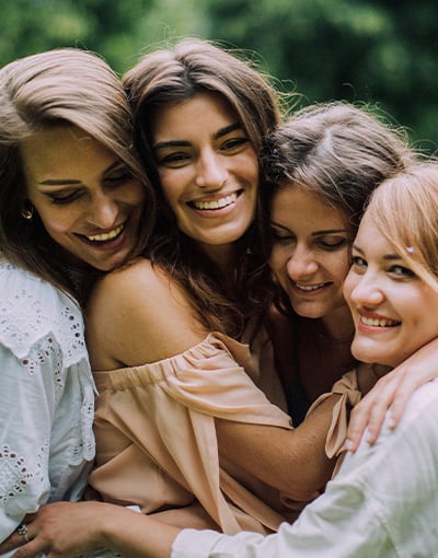 Hoe word ik gelukkig? Zo maak je nieuwe vrienden, zonder jezelf te verliezen