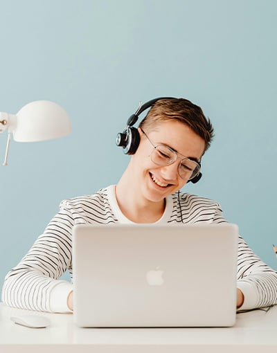 Zo-zet-je-LinkedIn-optimaal-in 8-tips-op-een-rij-400x510