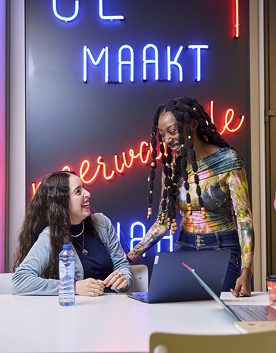 Drie routes naar een internationale carrière, welke past bij jou?